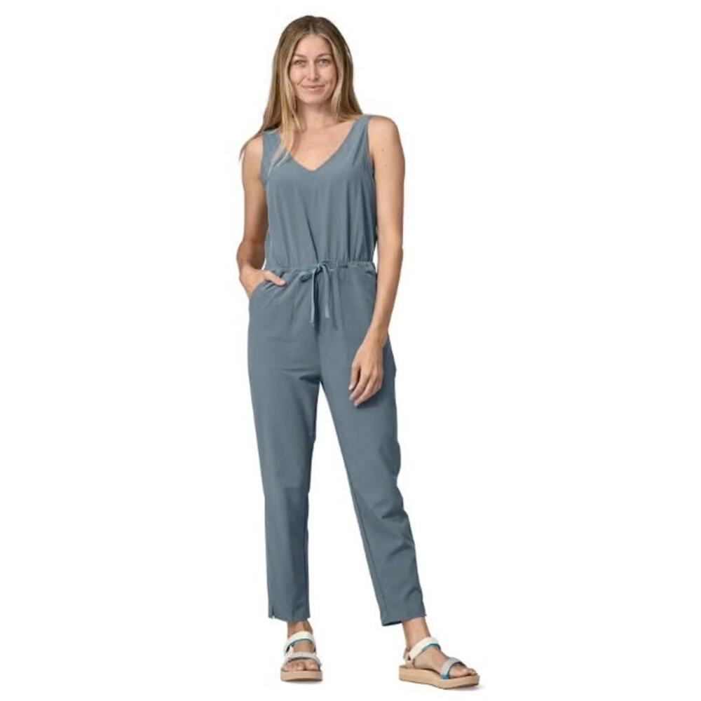 Size Medium Patagonia Fleetwith Jumpsuit NWT Blue Gray